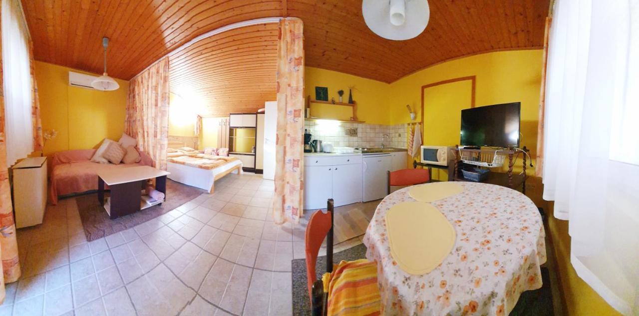 Anna Apartman Hévíz Εξωτερικό φωτογραφία